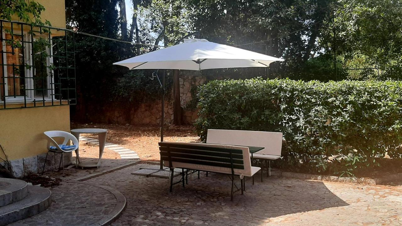 ספליט Old Captain'S Apartments - In A Pine Wood By The Sea And Tennis Courts מראה חיצוני תמונה