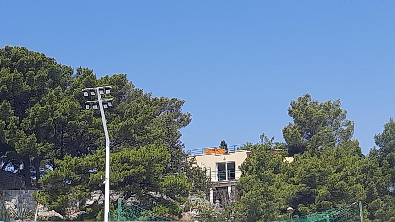 ספליט Old Captain'S Apartments - In A Pine Wood By The Sea And Tennis Courts מראה חיצוני תמונה